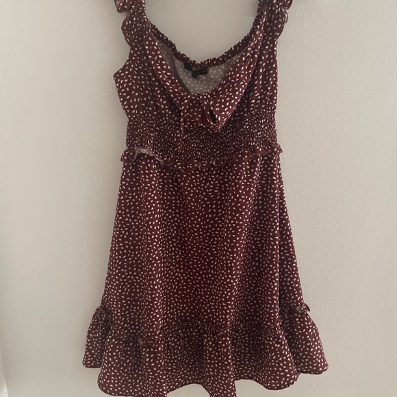Dresses & Skirts - A Love Like You burgundy patterned mini dress